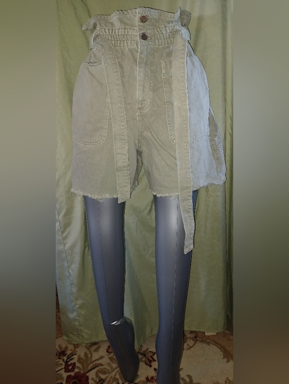 Zara Olive Green High-Waist Paperbag Utility Denim Jean Raw Hem Shorts with Belt